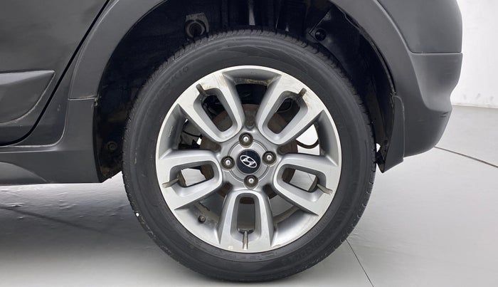 2015 Hyundai i20 Active 1.2 SX, Petrol, Manual, 69,649 km, Left Rear Wheel