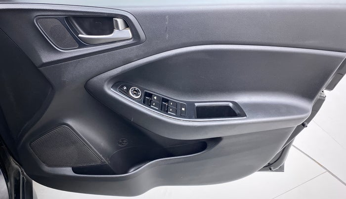 2015 Hyundai i20 Active 1.2 SX, Petrol, Manual, 69,649 km, Driver Side Door Panels Control