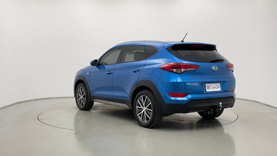 Left Back Diagonal (45- Degree) View