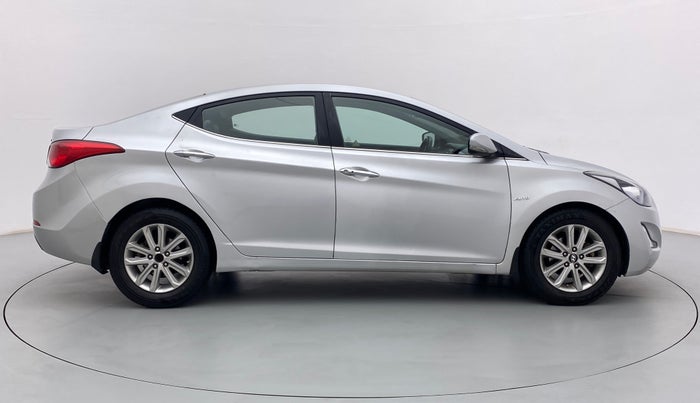 2015 Hyundai New Elantra 1.6 SX AT DIESEL, Diesel, Automatic, 1,07,335 km, Right Side View