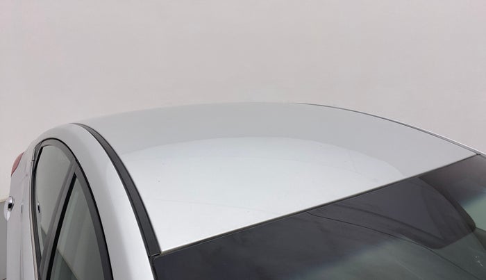 2015 Hyundai New Elantra 1.6 SX AT DIESEL, Diesel, Automatic, 1,07,335 km, Roof