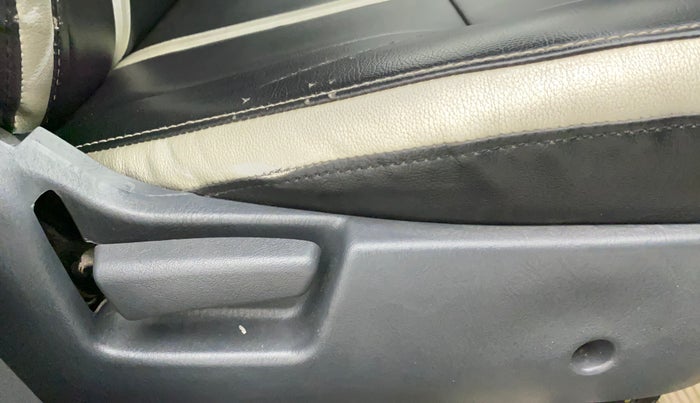 2015 Maruti Alto K10 VXI, Petrol, Manual, 70,158 km, Driver Side Adjustment Panel