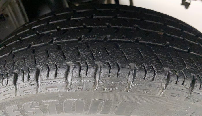 2015 Maruti Alto K10 VXI, Petrol, Manual, 70,158 km, Left Rear Tyre Tread