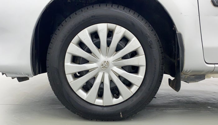 2013 Toyota Etios Liva G, Petrol, Manual, 64,652 km, Left Front Wheel