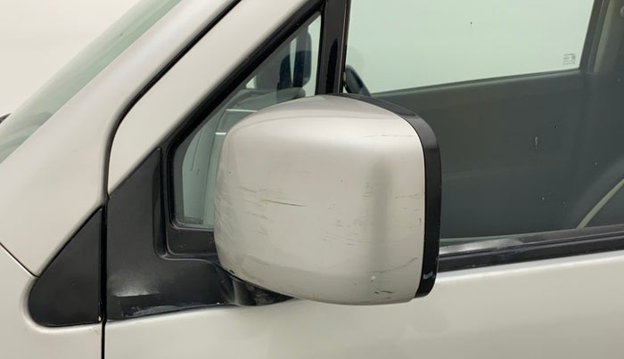 2011 Maruti Wagon R 1.0 VXI, Petrol, Manual, 64,895 km, Left rear-view mirror - Cover has minor damage