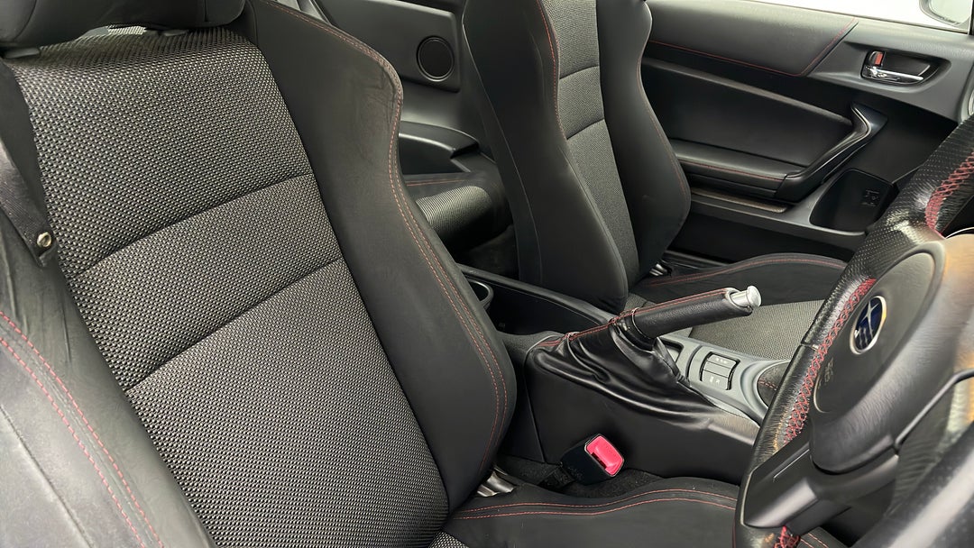2015 Subaru Brz Brz, Manual, 72988 km, Right Side Front Door Cabin View