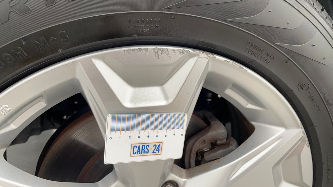 Wheels Rim Front LHS Scuff