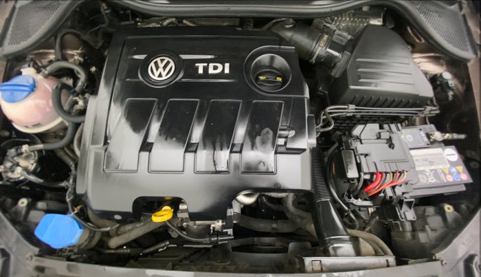 2015 Volkswagen Vento HIGHLINE TDI AT, Diesel, Automatic, 60,597 km, Open Bonet