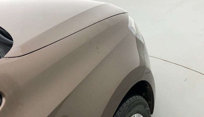 2015 Volkswagen Vento HIGHLINE TDI AT, Diesel, Automatic, 60,597 km, Right fender - Slightly dented