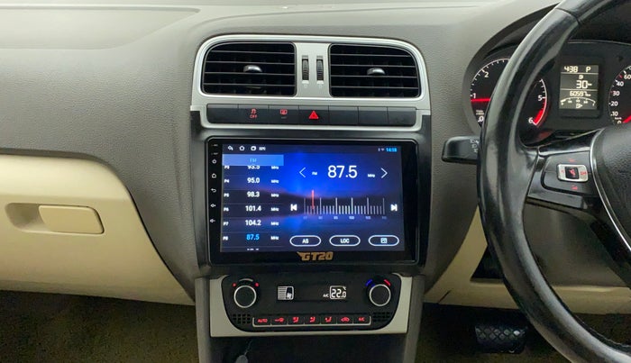 2015 Volkswagen Vento HIGHLINE TDI AT, Diesel, Automatic, 60,597 km, Air Conditioner