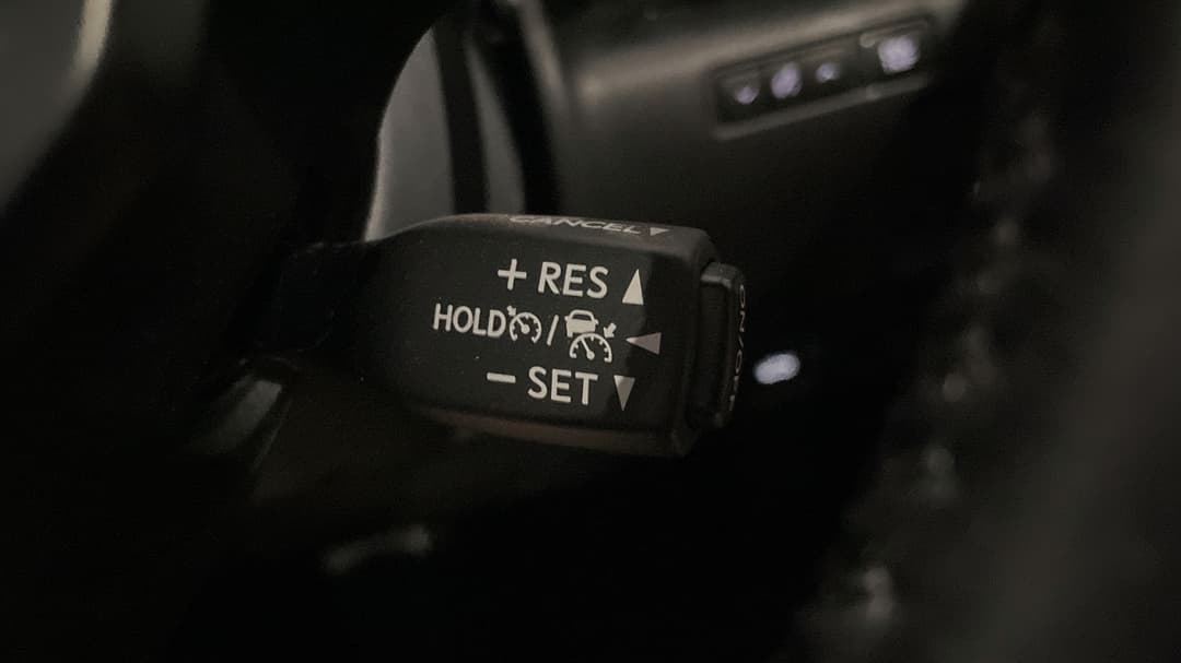 2021 Lexus Is300h Luxury Hybrid, Automatic, 55715 km, Cruise Control
