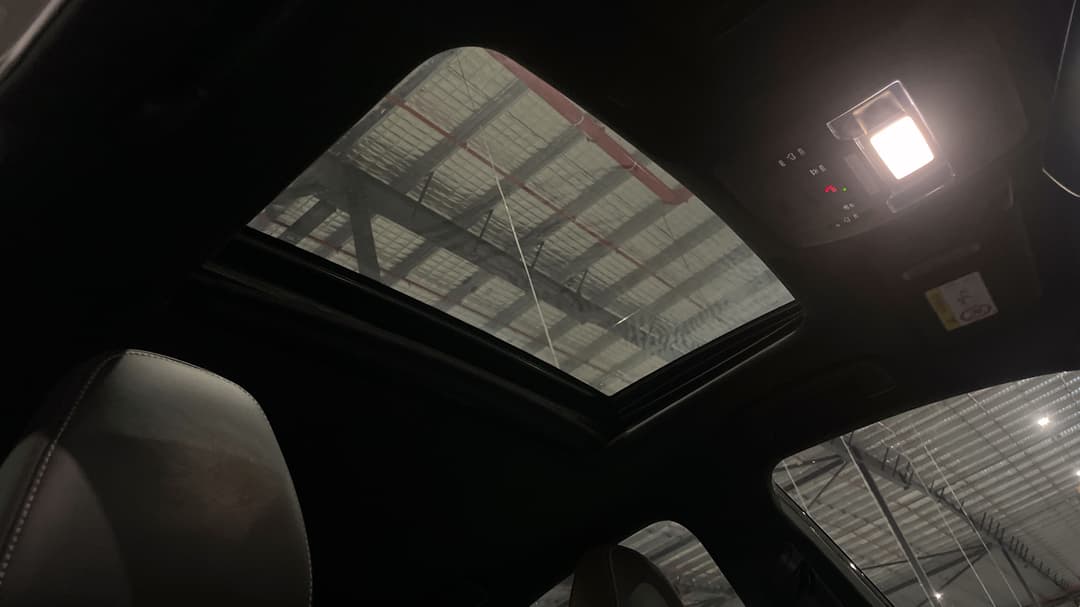 2021 Lexus Is300h Luxury Hybrid, Automatic, 55715 km, Interior Sunroof/Moonroof