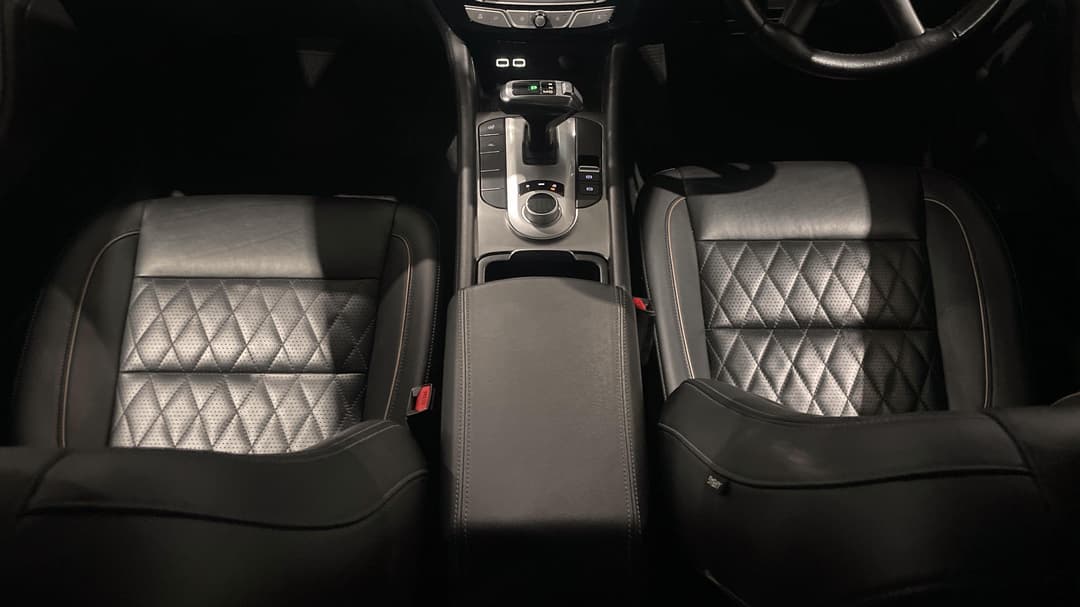 2024 GWM Ute Cannon Vanta (4x4), Automatic, 35340 km, Center Console