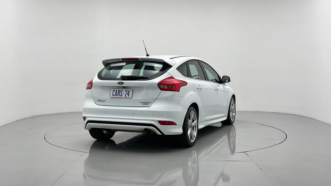 Right Back Diagonal (45- Degree) View