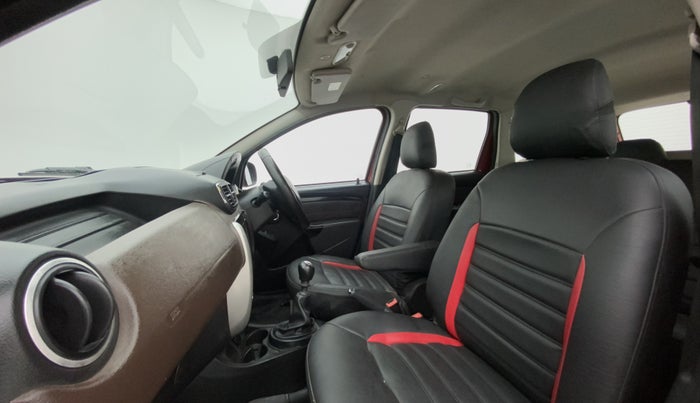 2017 Nissan Terrano XV PREMIUM D, Diesel, Manual, 58,635 km, Right Side Front Door Cabin