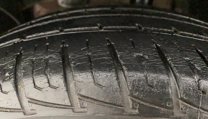 2017 Nissan Terrano XV PREMIUM D, Diesel, Manual, 58,224 km, Left Front Tyre Tread