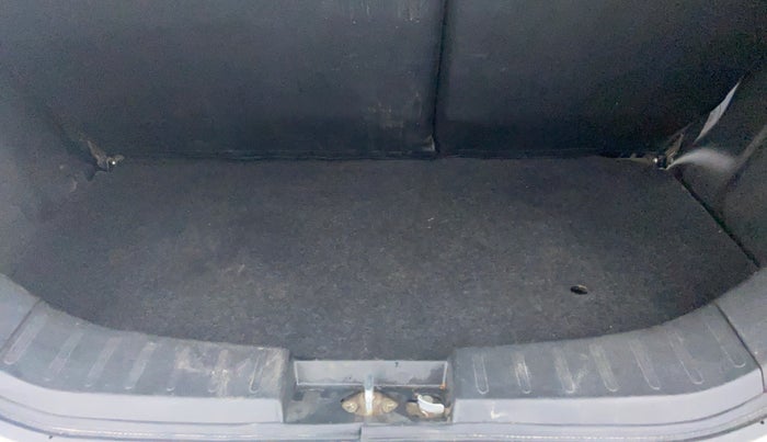 2014 Maruti Wagon R 1.0 VXI, Petrol, Manual, 98,406 km, Boot Inside View
