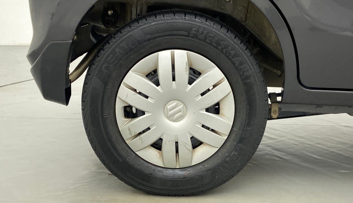 2019 Maruti Alto VXI, Petrol, Manual, 23,012 km, Right Rear Wheel