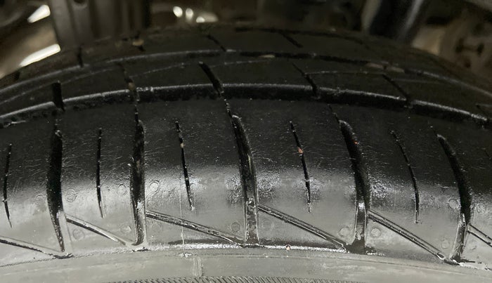 2019 Maruti Alto VXI, Petrol, Manual, 23,012 km, Right Rear Tyre Tread