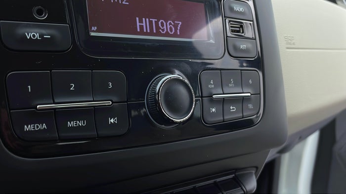 RENAULT DUSTER-Dashboard Knob Chrome faded