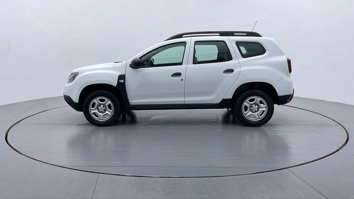 RENAULT DUSTER-Left Side View