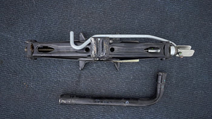 RENAULT DUSTER-Tool Kit