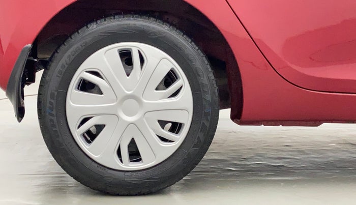 2014 Hyundai Eon MAGNA PLUS, Petrol, Manual, 46,920 km, Right Rear Wheel
