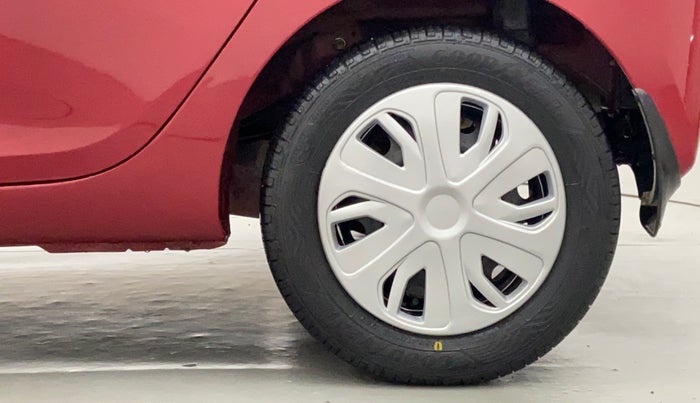 2014 Hyundai Eon MAGNA PLUS, Petrol, Manual, 46,920 km, Left Rear Wheel