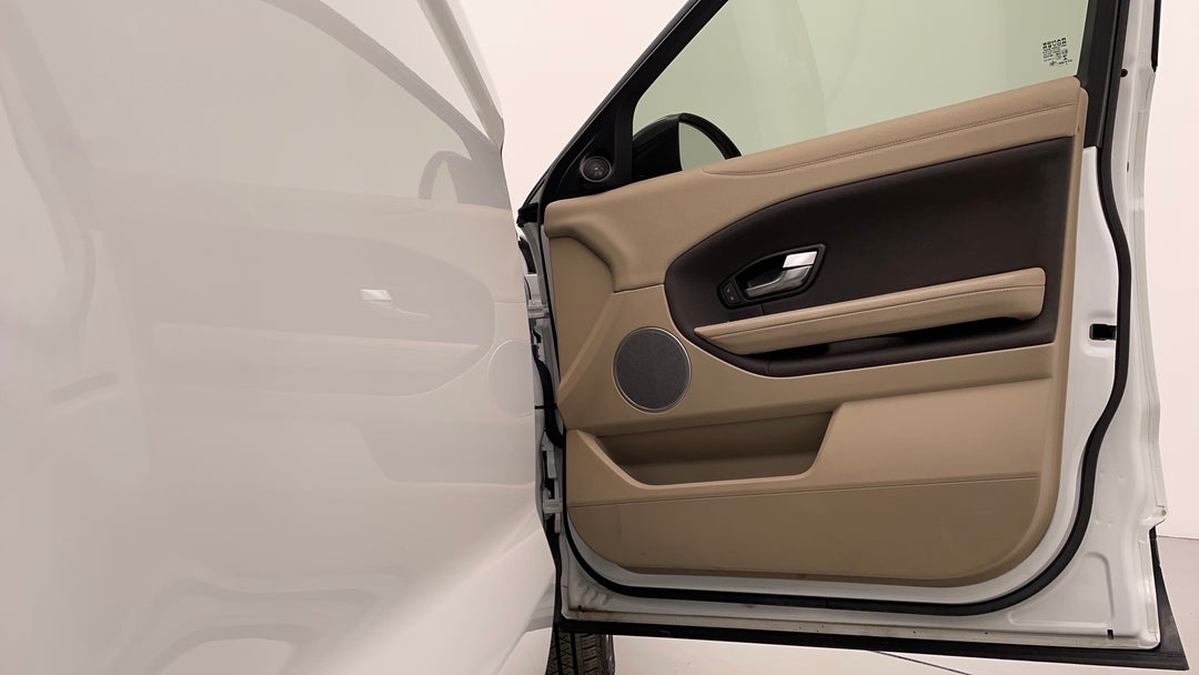 2018 Range Rover Evoque Td4 150 Se, Automatic, 70201 km, Speaker View