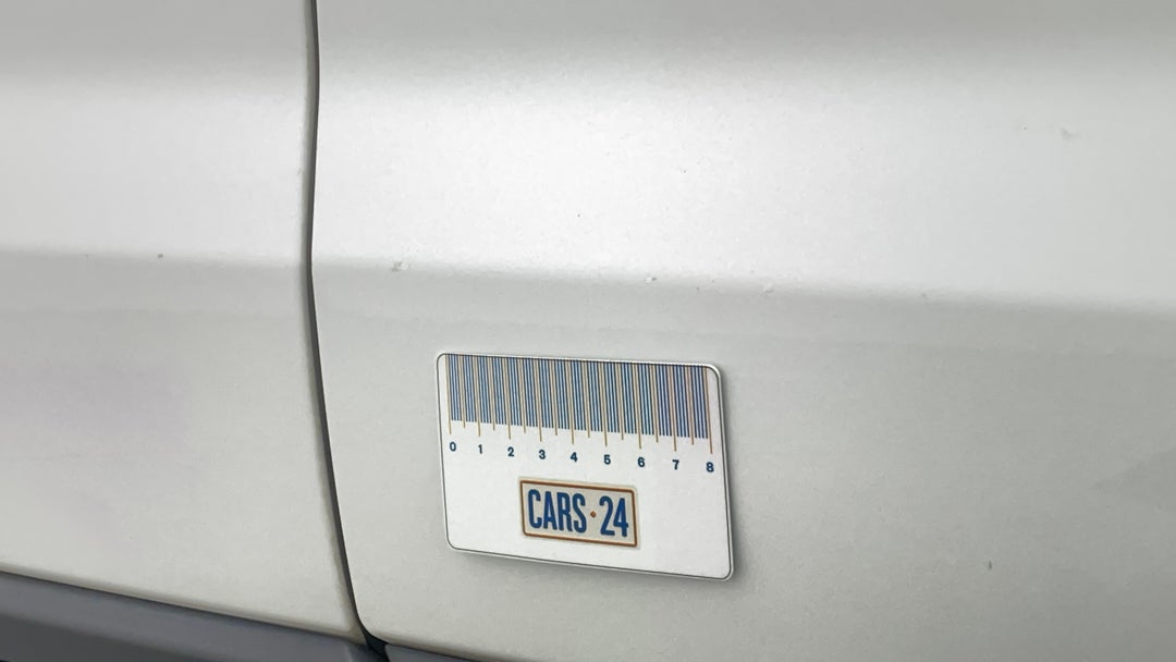 2018 Range Rover Evoque Td4 150 Se, Automatic, 70201 km, Doors Front RHS Chip