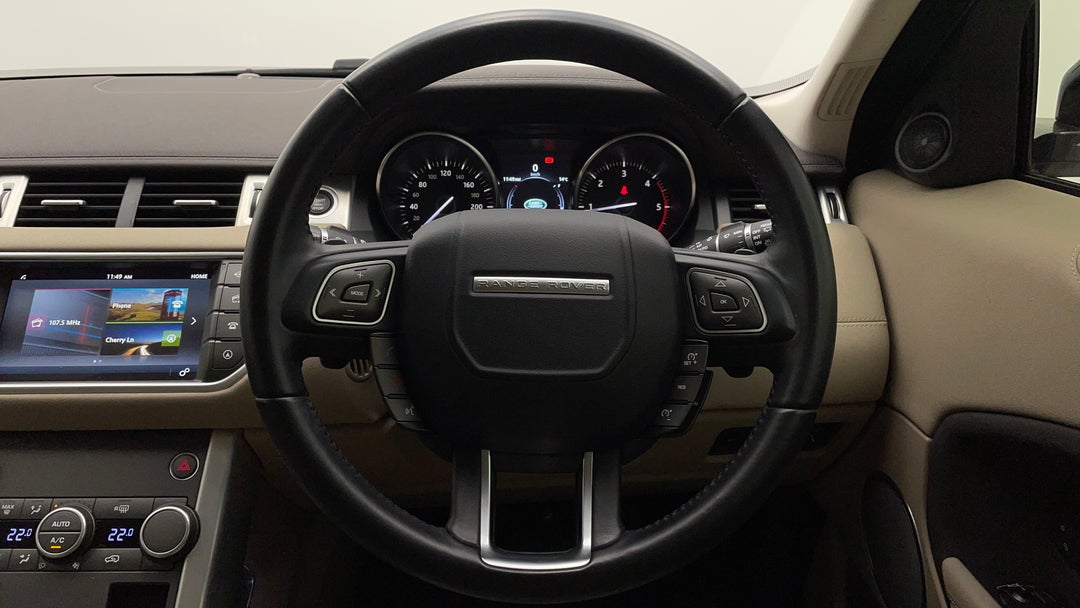 2018 Range Rover Evoque Td4 150 Se, Automatic, 70201 km, Steering Wheel Close-up