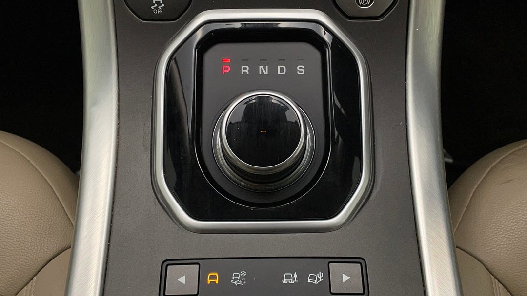 2018 Range Rover Evoque Td4 150 Se, Automatic, 70201 km, Gear Lever 