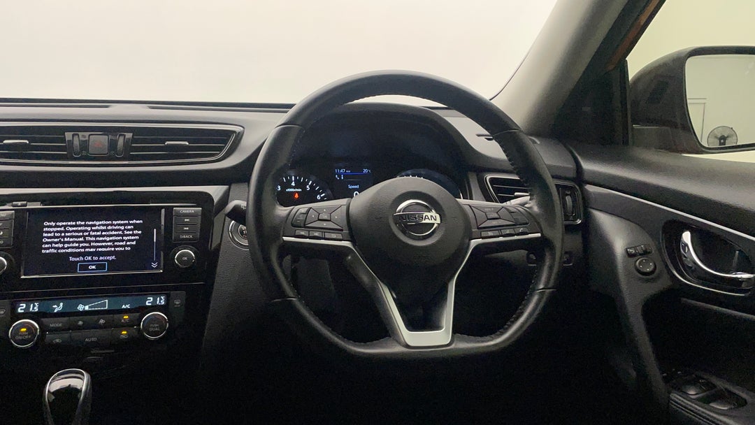 2021 Nissan X-trail St-l (2wd), Automatic, 64578 km, Steering Wheel Close-up