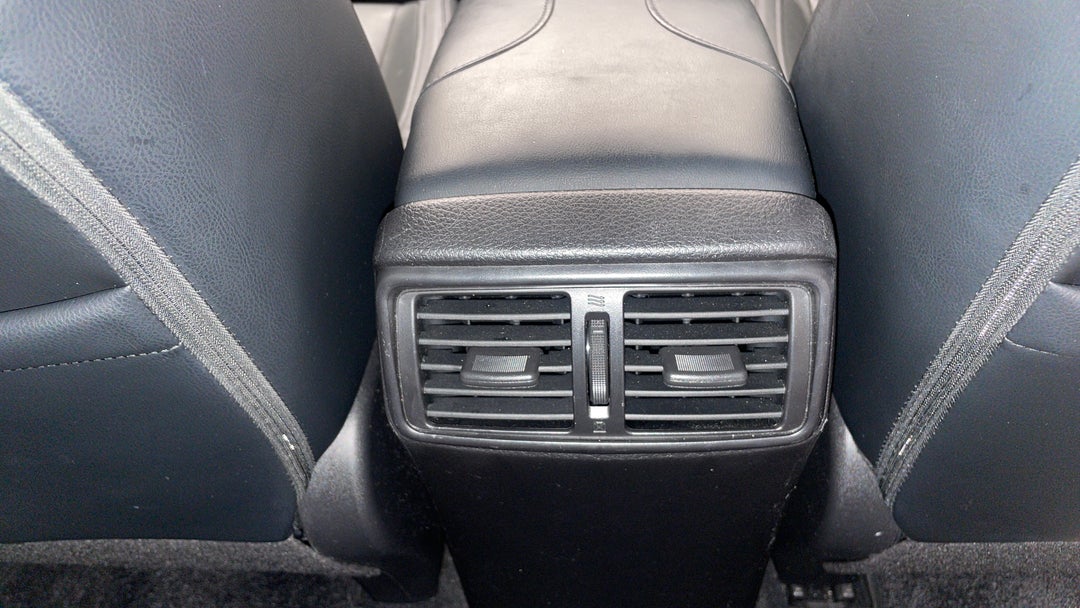 2021 Nissan X-trail St-l (2wd), Automatic, 64578 km, Rear A/C Vent