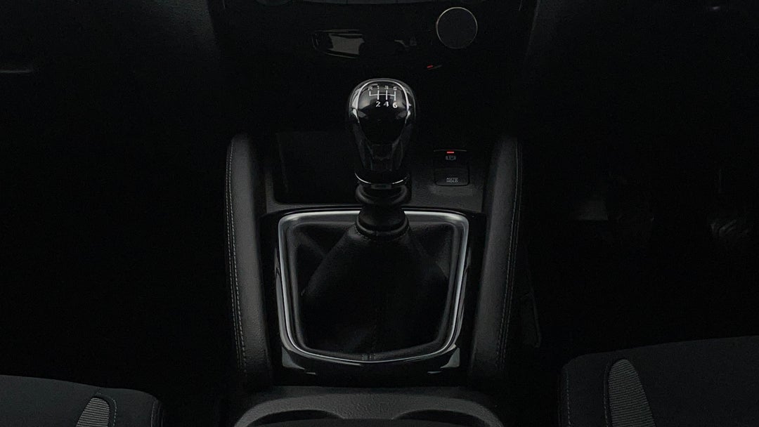 2017 Nissan Qashqai St, Manual, 71953 km, Gear Lever 