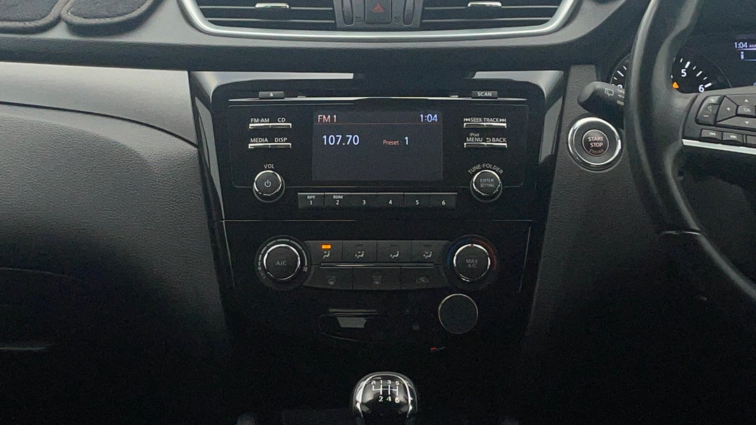 2017 Nissan Qashqai St, Manual, 71953 km, Infotainment System