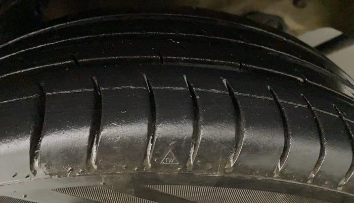 2016 Maruti Alto K10 VXI, Petrol, Manual, 58,850 km, Left Rear Tyre Tread