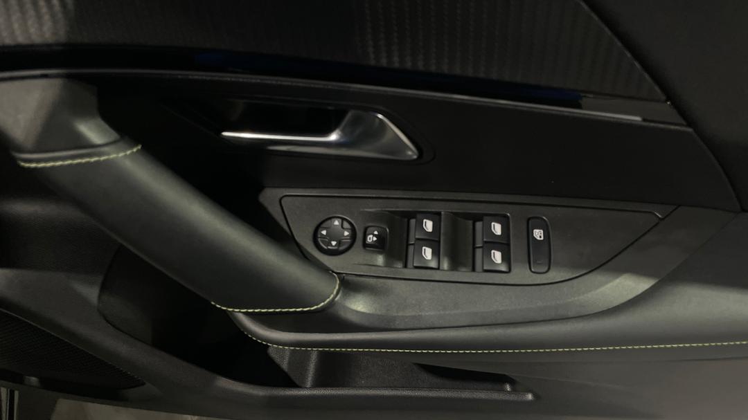 2021 Peugeot 2008 Gt Sport, Automatic, 45493 km, Drivers Side Door Panel Controls