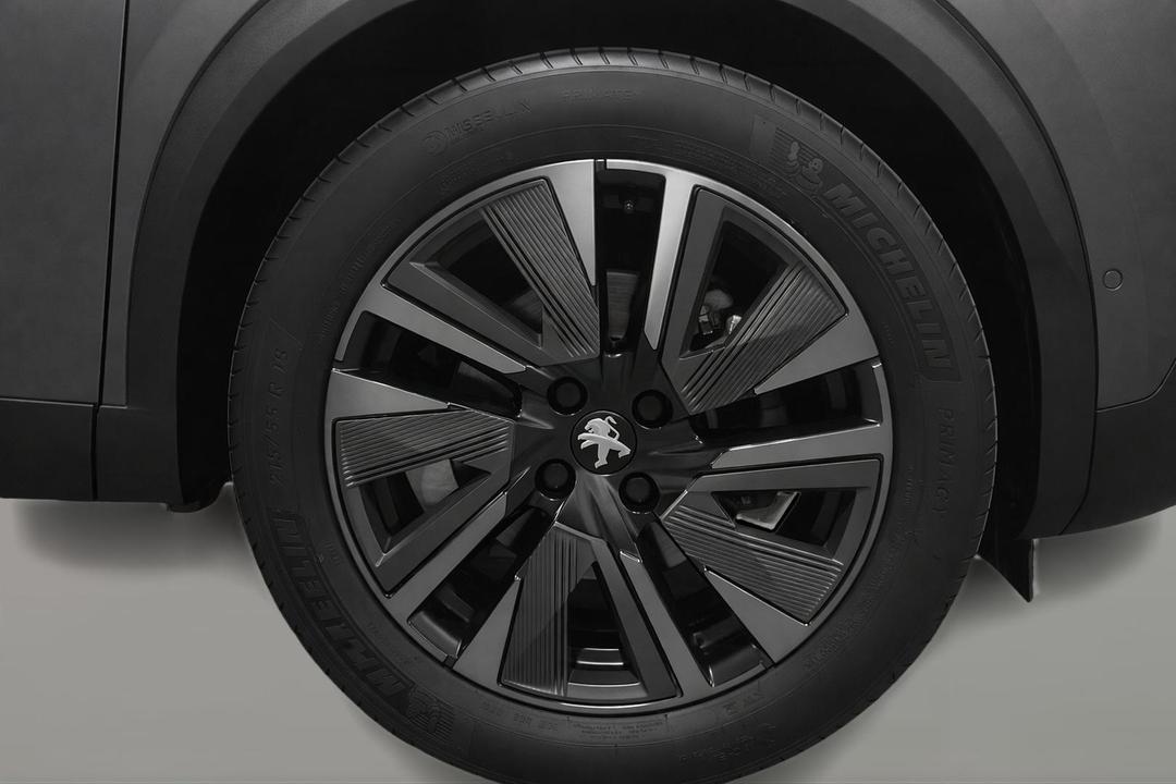 2021 Peugeot 2008 Gt Sport, Automatic, 45493 km, Right Front Wheel