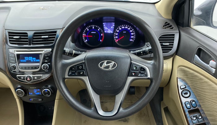 2015 Hyundai Verna FLUIDIC 1.6 CRDI S, Diesel, Manual, 74,936 km, Steering Wheel Close Up