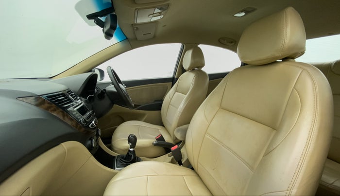 2015 Hyundai Verna FLUIDIC 1.6 CRDI S, Diesel, Manual, 74,936 km, Right Side Front Door Cabin
