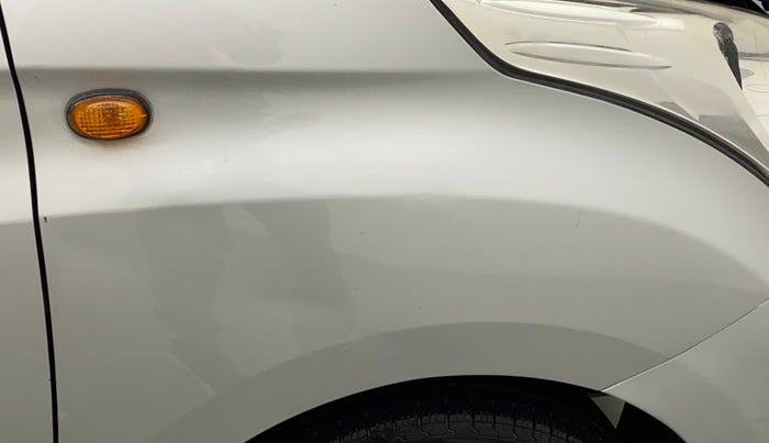 2014 Hyundai Eon ERA +, Petrol, Manual, 17,171 km, Right fender - Slightly dented