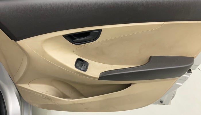 2014 Hyundai Eon ERA +, Petrol, Manual, 17,171 km, Driver Side Door Panels Control