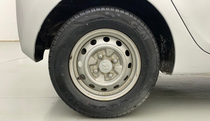 2014 Hyundai Eon ERA +, Petrol, Manual, 17,171 km, Right Rear Wheel