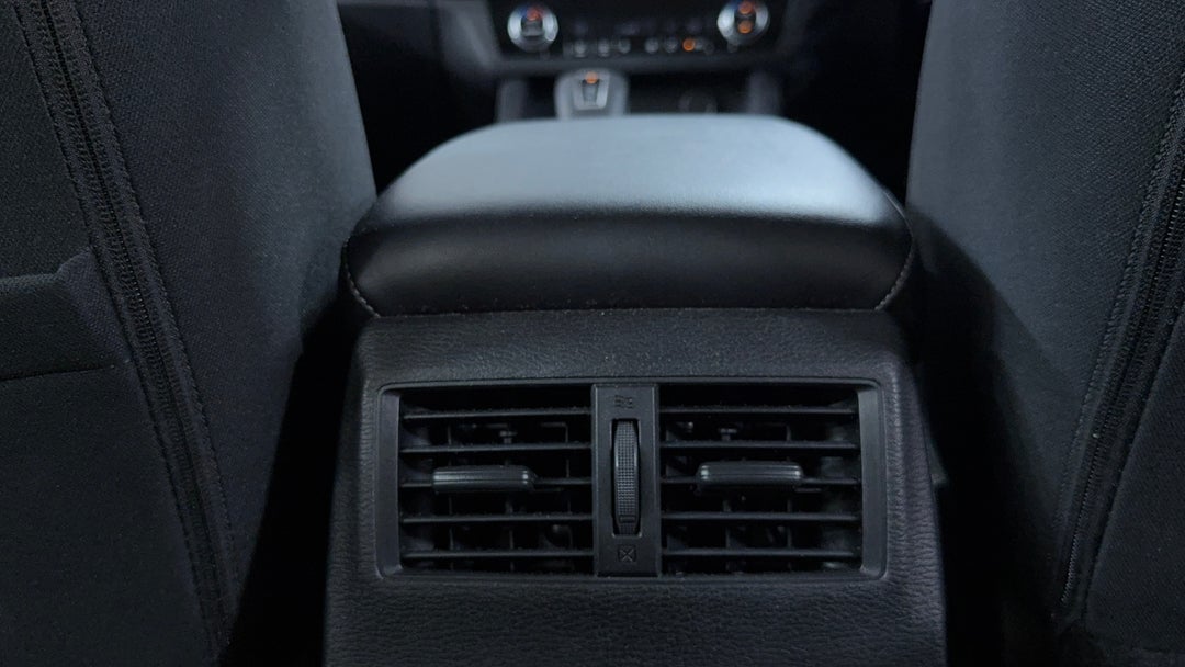 2024 Mitsubishi Outlander Es 7 Seat (2WD), Automatic, 51622 km, Rear A/C Vent