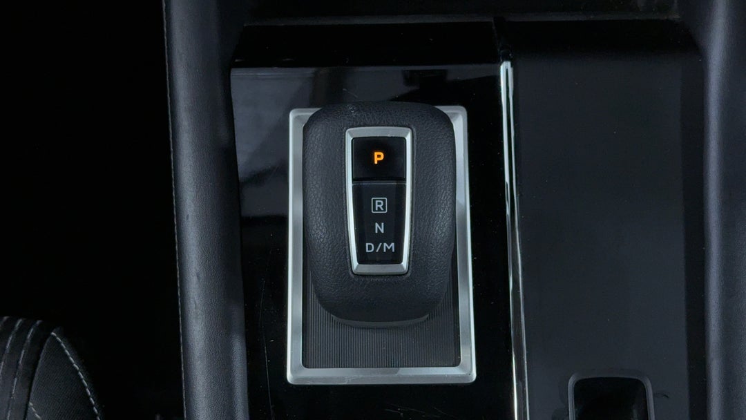 2024 Mitsubishi Outlander Es 7 Seat (2WD), Automatic, 51622 km, Gear Lever 