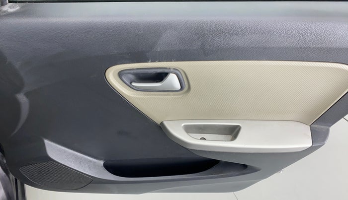 2017 Maruti Alto K10 VXI P, CNG, Manual, 44,573 km, Driver Side Door Panels Control