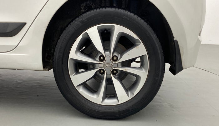 2016 Hyundai Elite i20 ASTA 1.4 CRDI, Diesel, Manual, 1,02,038 km, Left Rear Wheel