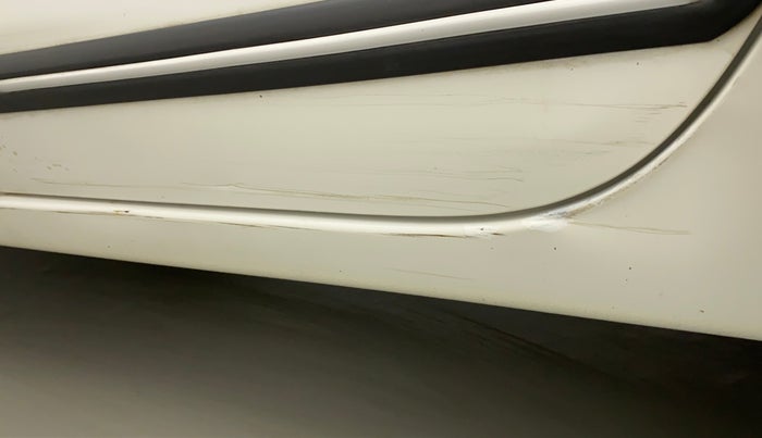 2021 Maruti Dzire VXI, Petrol, Manual, 13,033 km, Left running board - Slightly dented