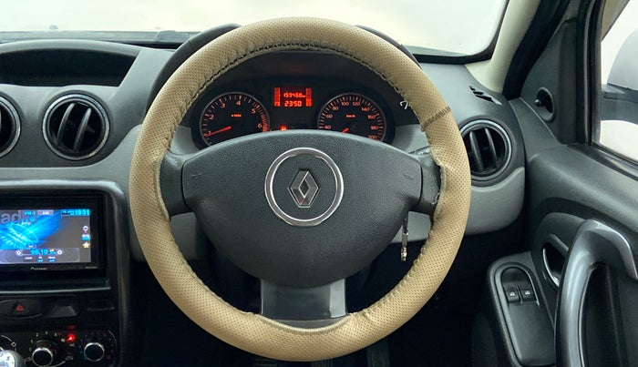 2014 Renault Duster 85 PS RXE, Diesel, Manual, 1,60,140 km, Steering Wheel Close Up